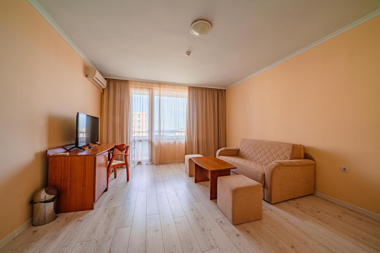 Perla Plaza Hotel Приморско Экстерьер фото