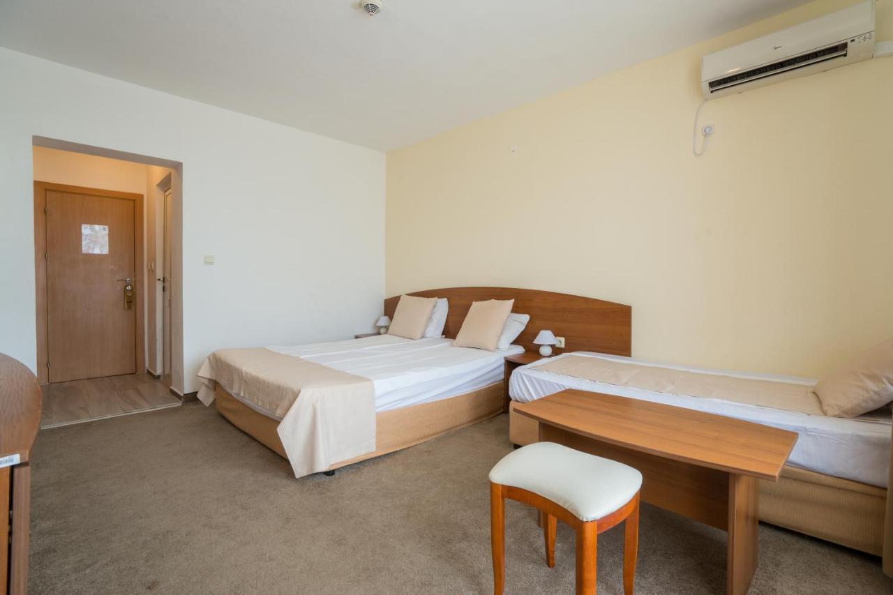 Perla Plaza Hotel Приморско Экстерьер фото