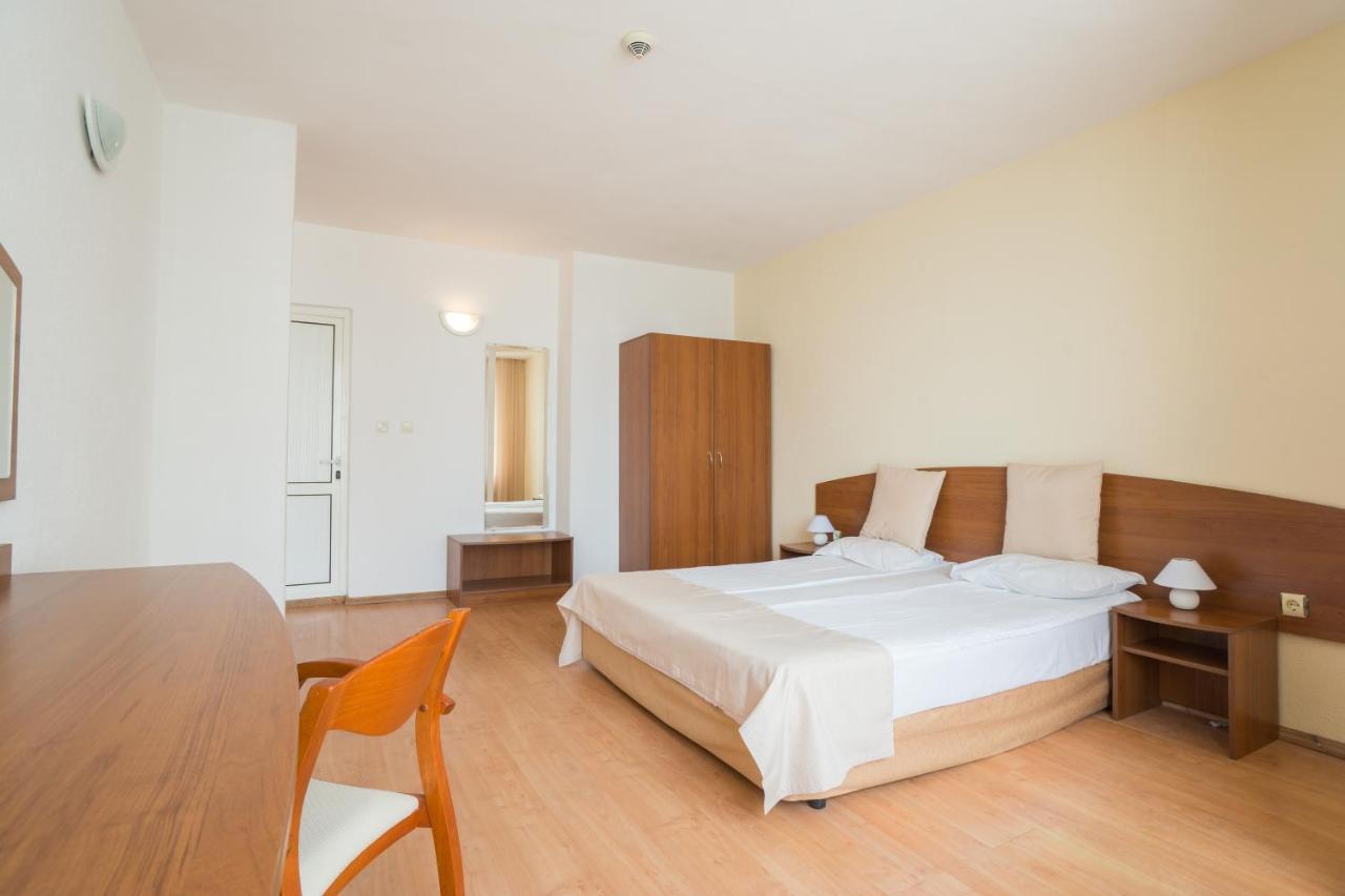 Perla Plaza Hotel Приморско Экстерьер фото